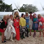 Pinewood Park - Tipis, Hot Tubs And Scarborough