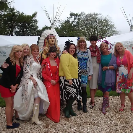 Pinewood Park - Tipis, Hot Tubs And Scarborough