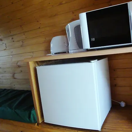 Campsite Pinewood Park - Tipis, Hot Tubs And