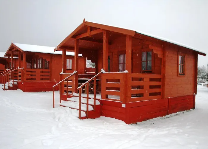 Kemping Pinewood Park - Tipis, Hot Tubs And 4*